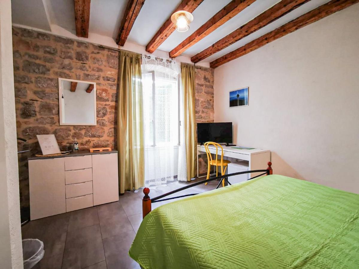 Val Comeza Komiža Exterior foto