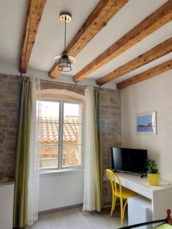 Val Comeza Komiža Exterior foto