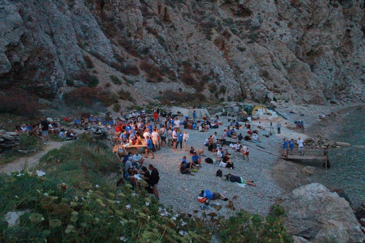 Val Comeza Komiža Exterior foto