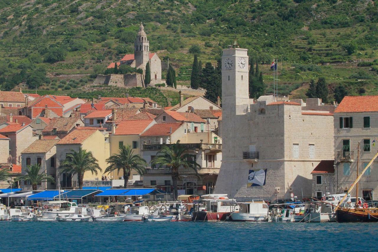 Val Comeza Komiža Exterior foto