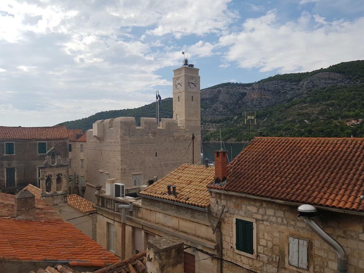 Val Comeza Komiža Exterior foto